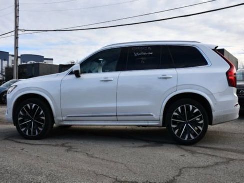 Certified 2025 Volvo XC90 B6 Plus image 4