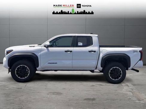 New 2026 Toyota Tacoma TRD Off-Road AWD/4WD image 2