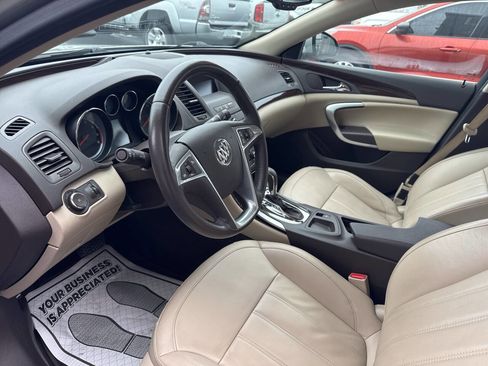Used 2011 Buick Regal CXL image 16
