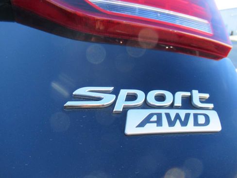 Used 2017 Hyundai Santa Fe Sport w/ 2.4L Tech Package 04 image 18