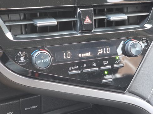 Certified 2024 Toyota Camry SE FWD image 21