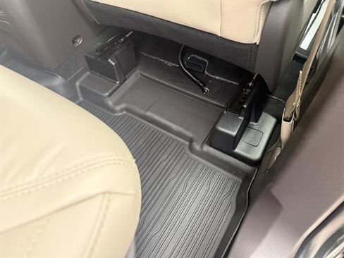 Used 2022 Ford Explorer Platinum w/ Equipment Group 601A image 25