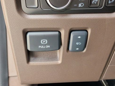 Used 2026 Ford F150 King Ranch w/ Equipment Group 601A High AWD/4WD image 17