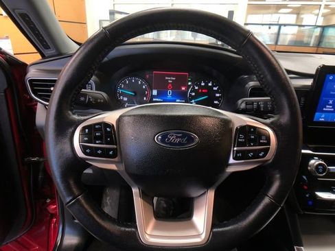 Certified 2022 Ford Explorer Limited w/ Equipment Group 301A image 13