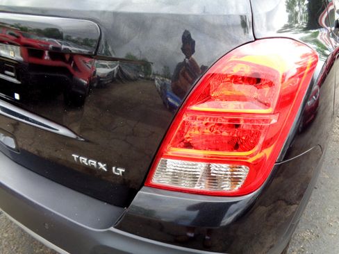 Used 2015 Chevrolet Trax LT w/ LT Plus Package image 14