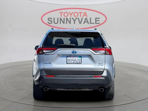 Used 2023 Toyota RAV4 XLE Premium AWD/4WD image 8