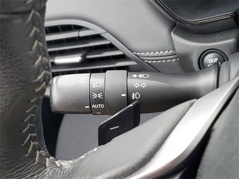 Used 2024 Subaru Outback Premium image 10