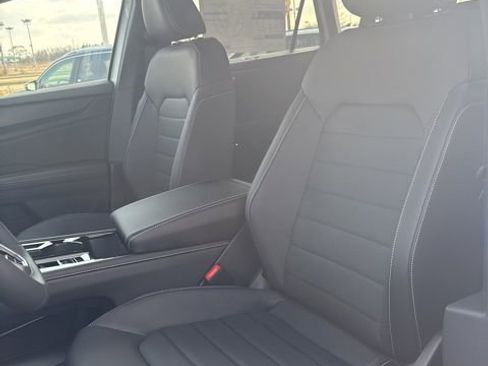 New 2026 Volkswagen Atlas Cross Sport SEL R-Line AWD/4WD image 15