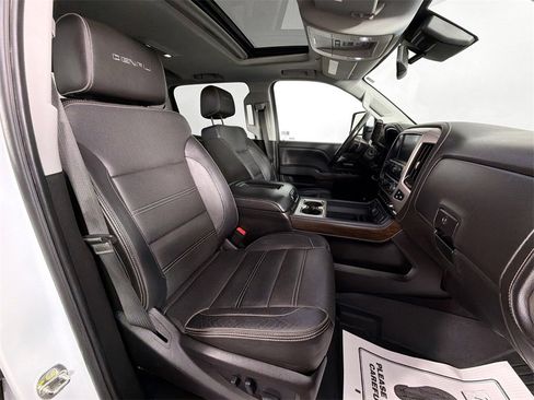 Used 2019 GMC Sierra 3500 Denali image 26