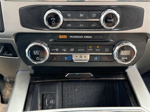 Used 2022 Ford F350 Lariat w/ Lariat Ultimate Package AWD/4WD image 33
