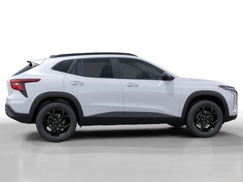 New 2026 Chevrolet Trax LT FWD image 5