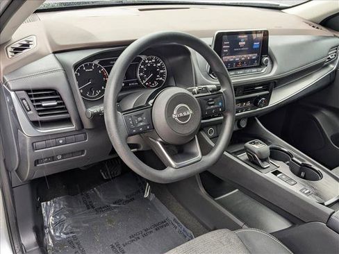 Certified 2023 Nissan Rogue SV FWD image 10