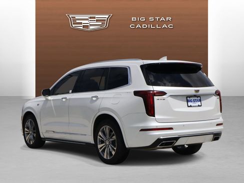 Used 2023 Cadillac XT6 Premium Luxury w/ LPO, Floor Liner Package FWD image 3