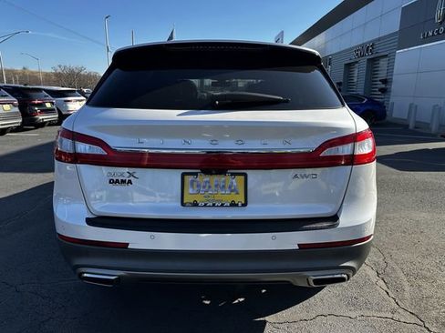Used 2017 Lincoln MKX Reserve w/ Lincoln MKX Climate Package image 6