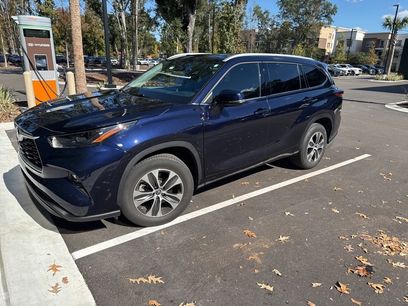 Used 2022 Toyota Highlander XLE
