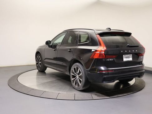 Used 2023 Volvo XC60 B5 Plus w/ Protection Package Premier AWD/4WD image 3