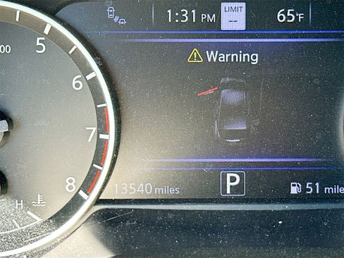 Used 2023 Nissan Maxima SR w/ Sport Mat Group image 12