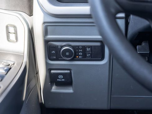 Used 2023 Ford F150 XLT image 24