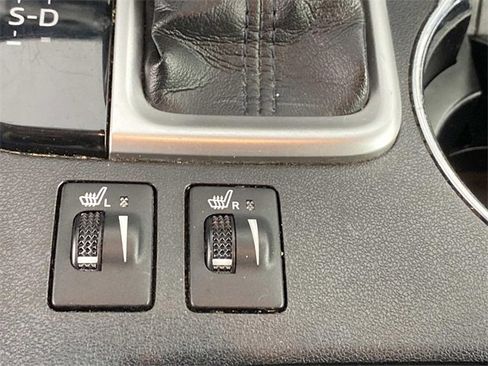 Used 2018 Toyota Highlander XLE w/ Protection Package #3 image 24