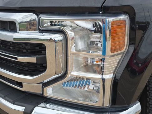 Used 2022 Ford F250 Lariat w/ Lariat Ultimate Package image 28