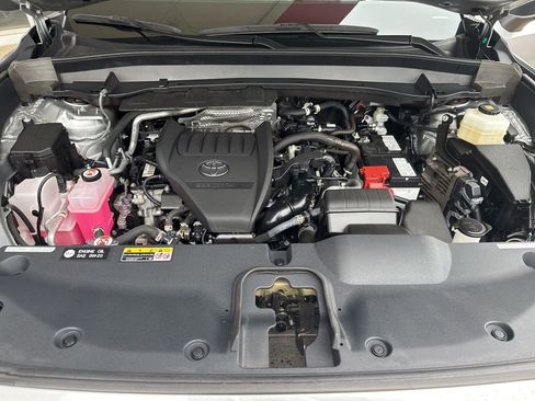 Certified 2024 Toyota Grand Highlander Platinum image 24