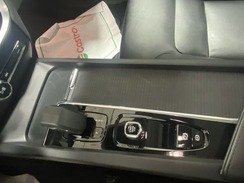 Used 2025 Volvo S60 B5 Core image 25