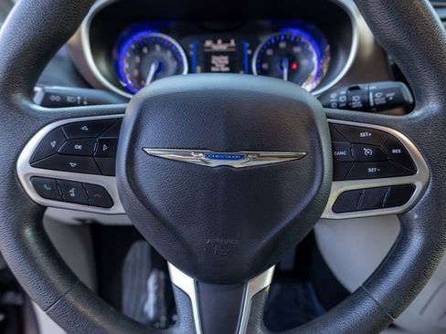 Used 2017 Chrysler Pacifica Touring Plus w/ Tire & Wheel Group image 23