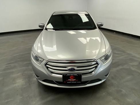 Used 2019 Ford Taurus Limited FWD image 8