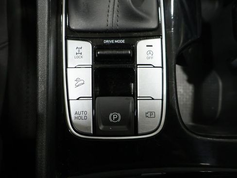 Used 2024 Hyundai Tucson SE image 28