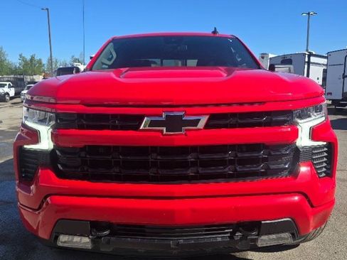 Used 2023 Chevrolet Silverado 1500 RST w/ Convenience Package II AWD/4WD image 4