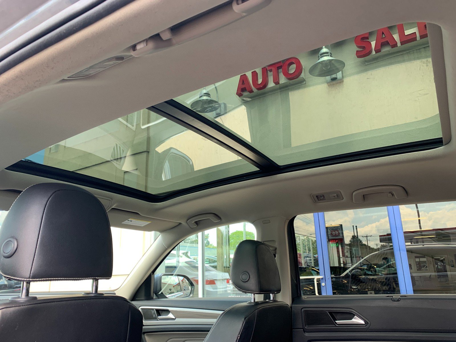 Used 2021 Volkswagen Atlas SEL AWD/4WD image 39