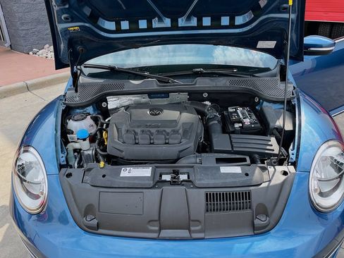 Used 2019 Volkswagen Beetle 2.0T SE FWD image 30