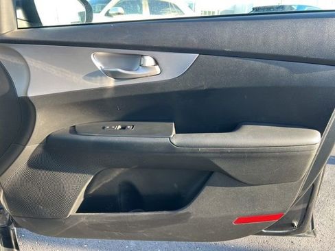 Certified 2024 Kia Forte LXS image 28