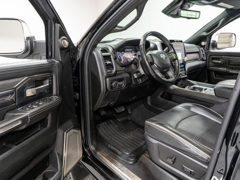 Used 2021 RAM 3500 Limited AWD/4WD image 16