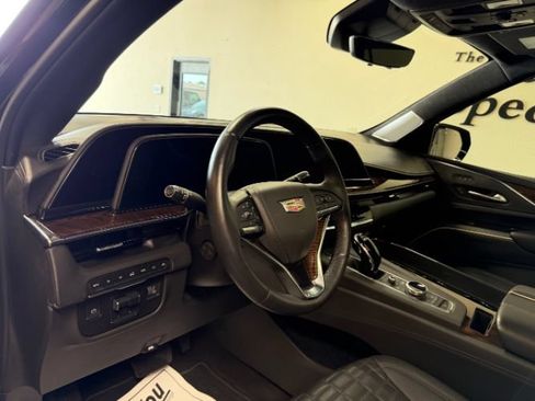 Used 2022 Cadillac Escalade Sport Platinum AWD/4WD image 10