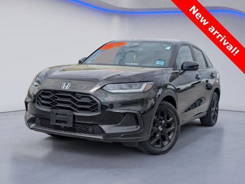 Used 2025 Honda HR-V Sport image 2