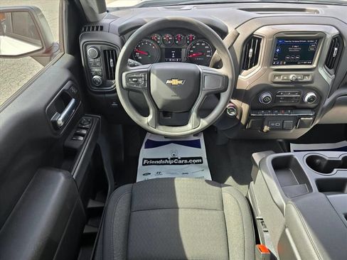 Used 2025 Chevrolet Silverado 1500 Custom AWD/4WD image 3