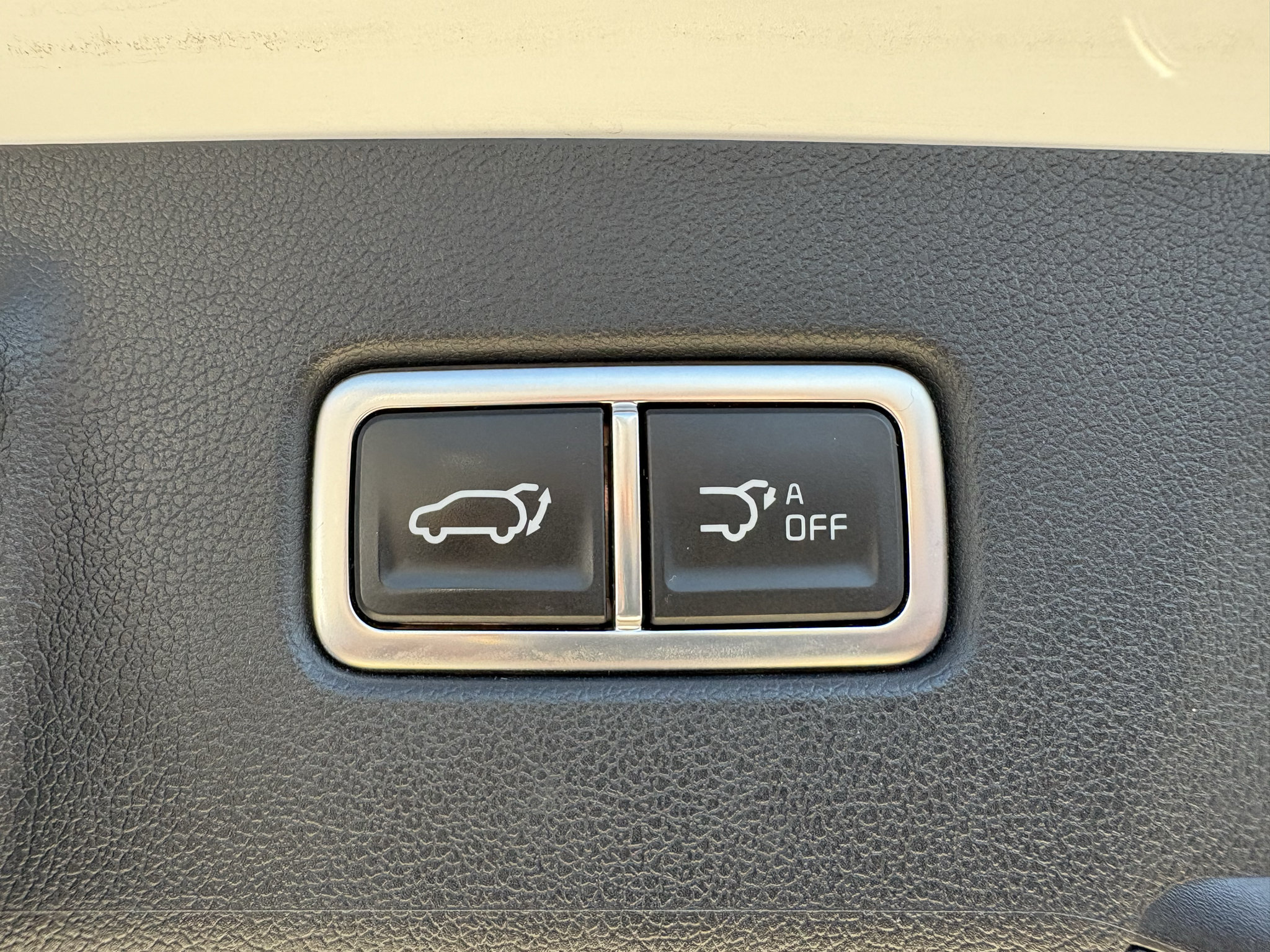 Used 2024 Kia Sorento SX AWD/4WD image 9