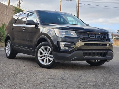Used 2016 Ford Explorer 4WD Police Interceptor image 3