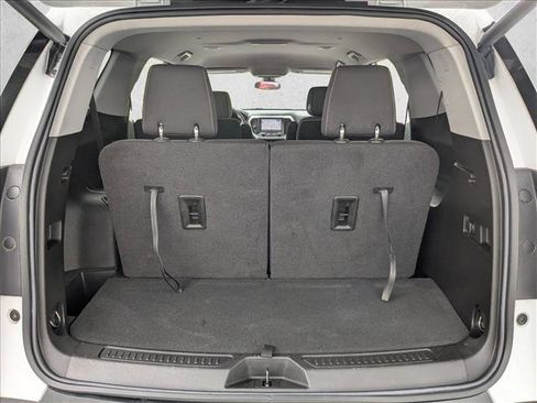 Used 2023 GMC Acadia SLE w/ Driver Convenience Package AWD/4WD image 6