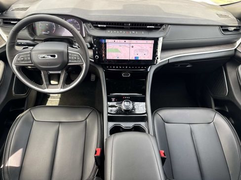 New 2026 Jeep Grand Cherokee L Limited w/ Limited Altitude Package image 6