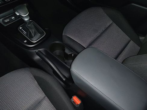 Used 2022 Kia Soul LX w/ Technology Package image 26