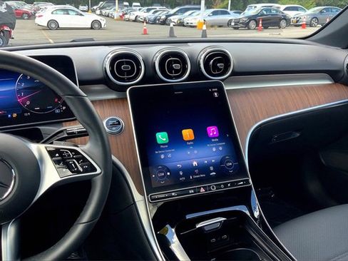 Used 2025 Mercedes-Benz C 300 4MATIC Sedan image 5