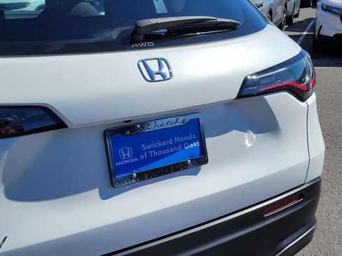Used 2023 Honda HR-V LX image 14