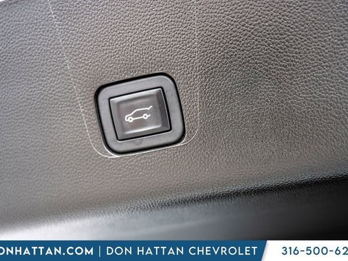 Used 2023 Chevrolet Traverse High Country image 35