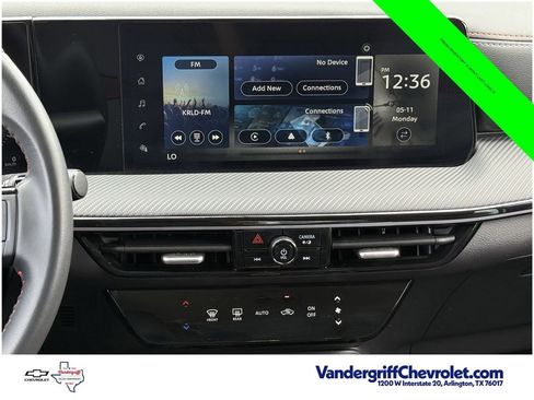 Used 2025 Nissan Kicks SR AWD/4WD image 10