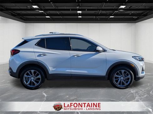 Used 2022 Buick Encore GX Essence w/ Advanced Technology Package image 6