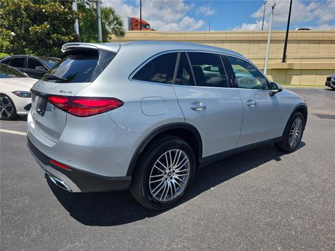 Used 2026 Mercedes-Benz GLC 300 4MATIC image 2