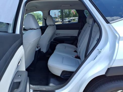 New 2026 Hyundai Tucson SEL Plus FWD image 17