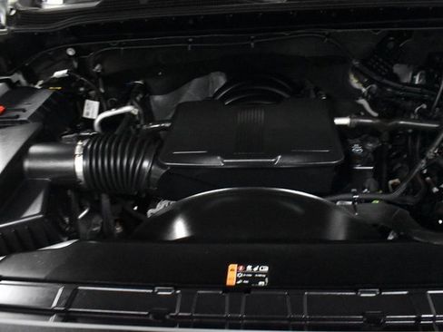 Used 2024 Chevrolet Silverado 2500 LT w/ Snow Plow Prep/Camper Package image 10